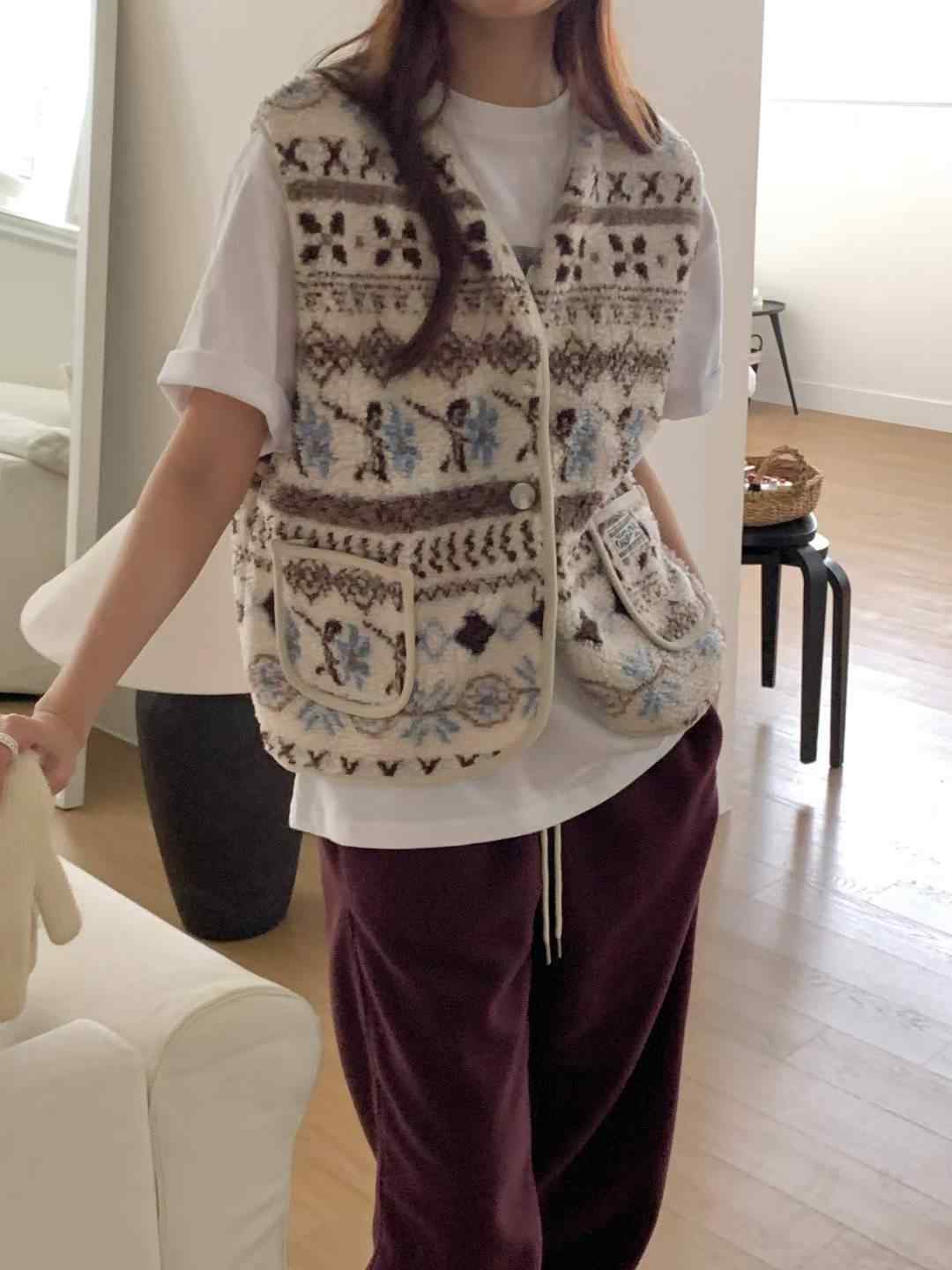 ONEMORETHING東大門㊣代購女裝新品熱賣職業推薦人氣馬甲毛皮ONEMORETHING馬甲