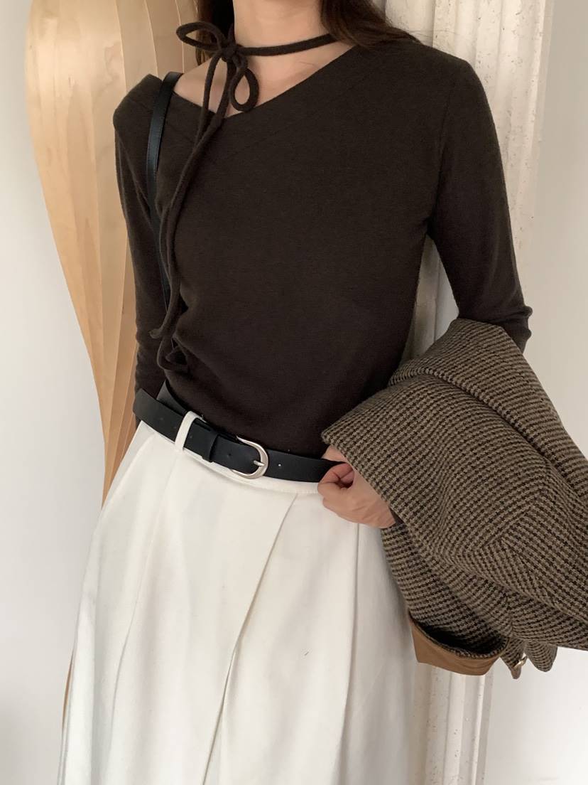 FOUNDATION東大門㊣直郵女裝新款休閑25秋冬時尚長袖T恤V領FOUNDATION長袖T恤