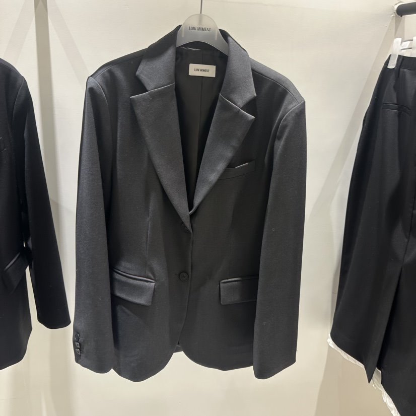 LOW MOMENT韓國代購㊣女士新品25秋冬推薦熱賣職業夾克春款LOW MOMENT夾克
