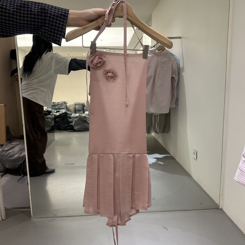 VAULT東大門㊣直郵女裝新品熱賣職業真品休閑25秋冬吊帶背心褶裥VAULT吊帶/背心