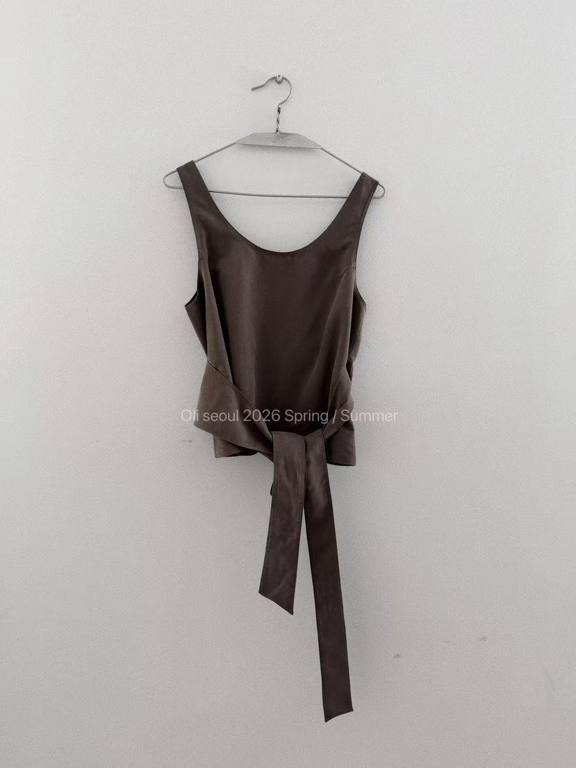 OLI SEOUL㊣東大門代購女裝新款熱賣休閑職業真品吊帶背心OLI SEOUL吊帶/背心