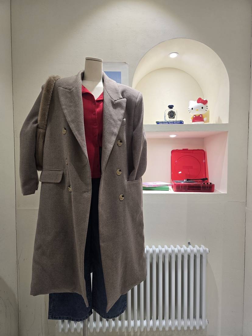 LIKEVAM㊣東大門實拍女士新品休閑真品時尚職業熱賣中長款大衣LIKEVAM中長款大衣