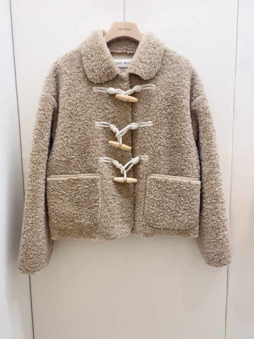 LOVE ROSIE㊣東大門代購女裝新品職業真品熱賣人氣短款大衣LOVE ROSIE短款大衣