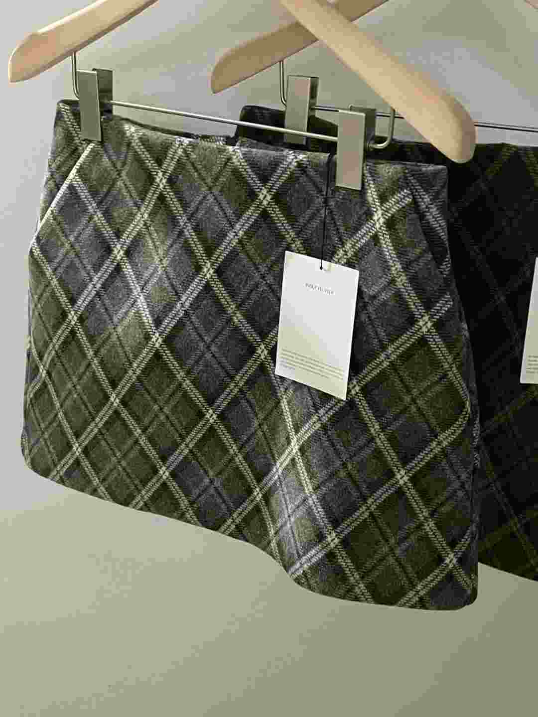 FLUTTER㊣東大門代購女裝新款休閑真品時尚推薦職業人氣短裙FLUTTER/INOUF短裙