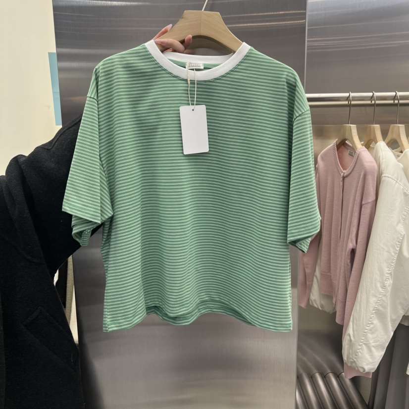 VELVET UNDERGROUND東大門直郵女裝新品人氣推薦熱賣T恤VELVET UNDERGROUNDT恤