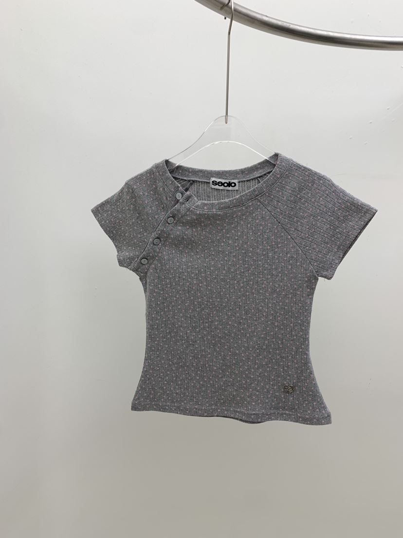 SEOLO東大門直郵㊣女士新款休閑人氣26春夏熱賣時尚T恤紐扣Seolo seoulT恤