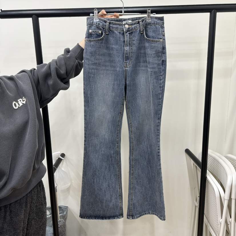 ARR㊣東大門實拍女士新品熱賣職業真品休閑人氣牛仔褲春款喇叭ARR牛仔褲