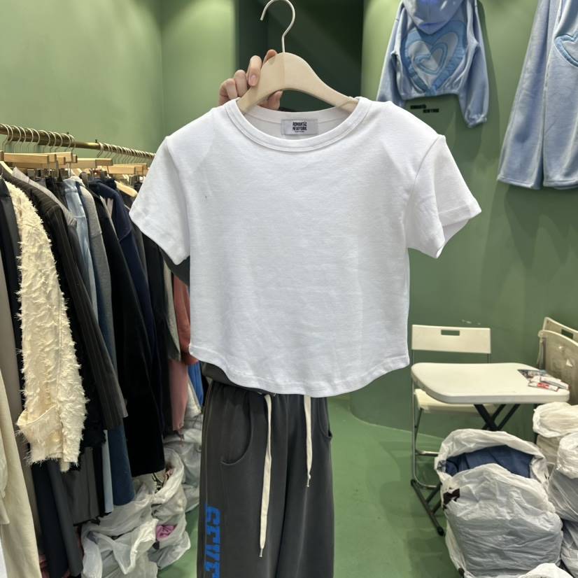 ROMANTIC NEWYORK㊣東大門實拍女裝新品推薦時尚真品人氣T恤ROMANTIC NEWYORKT恤