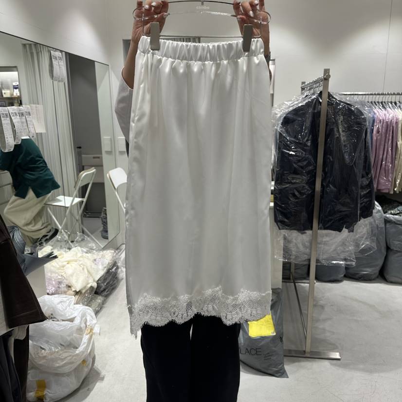 COMBO韓國代購㊣女士新品真品休閑熱賣職業長裙春款蕾絲緞面COM_BO長裙