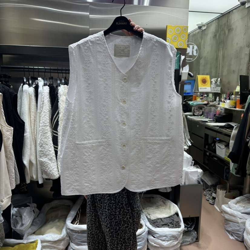 RUNWAY-런웨이韓國代購㊣女士新品職業真品人氣馬甲刺繡春款RUNWAY馬甲