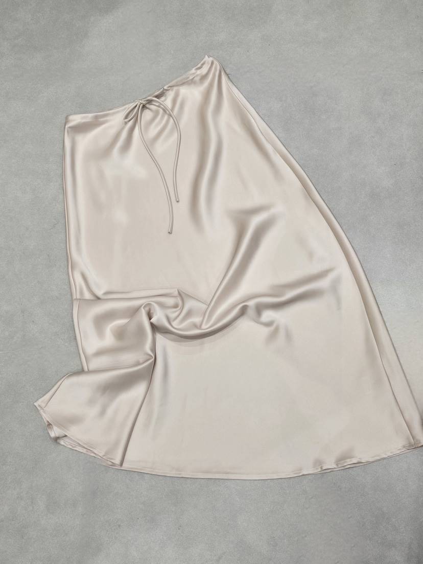 LIKEVAM㊣東大門實拍女裝新款人氣26春夏休閑時尚推薦長裙緞面LIKEVAM長裙