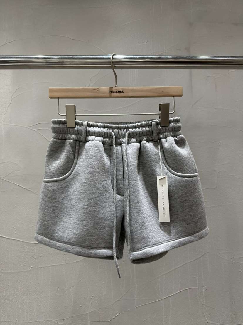 INSSENSE-A韓國直郵女士新款26春夏時尚職業推薦熱賣短褲INSSENSE-A短褲