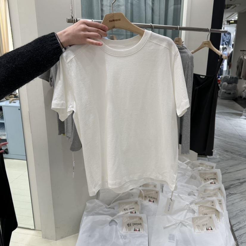 OURMOMENT東大門代購女裝新品推薦休閑26春夏時尚T恤春款OURMOMENTT恤