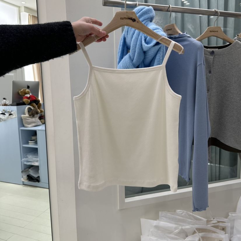 OURMOMENT東大門代購女裝新款時尚熱賣職業26春夏吊帶背心春款OURMOMENT吊帶/背心