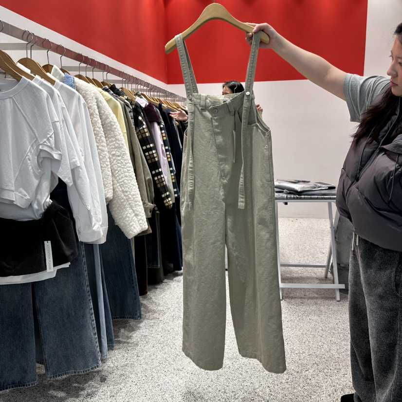 ATPZ東大門實拍女裝新款時尚推薦熱賣26春季背帶褲不含內搭ATTENTION PLEAES背帶褲