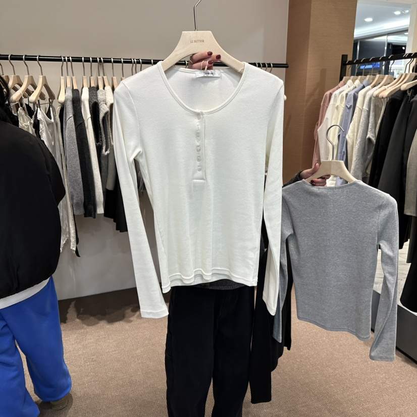 LE BUTTER韓國直郵女士新品職業推薦熱賣26春季長袖T恤紐扣LE BUTTER長袖T恤