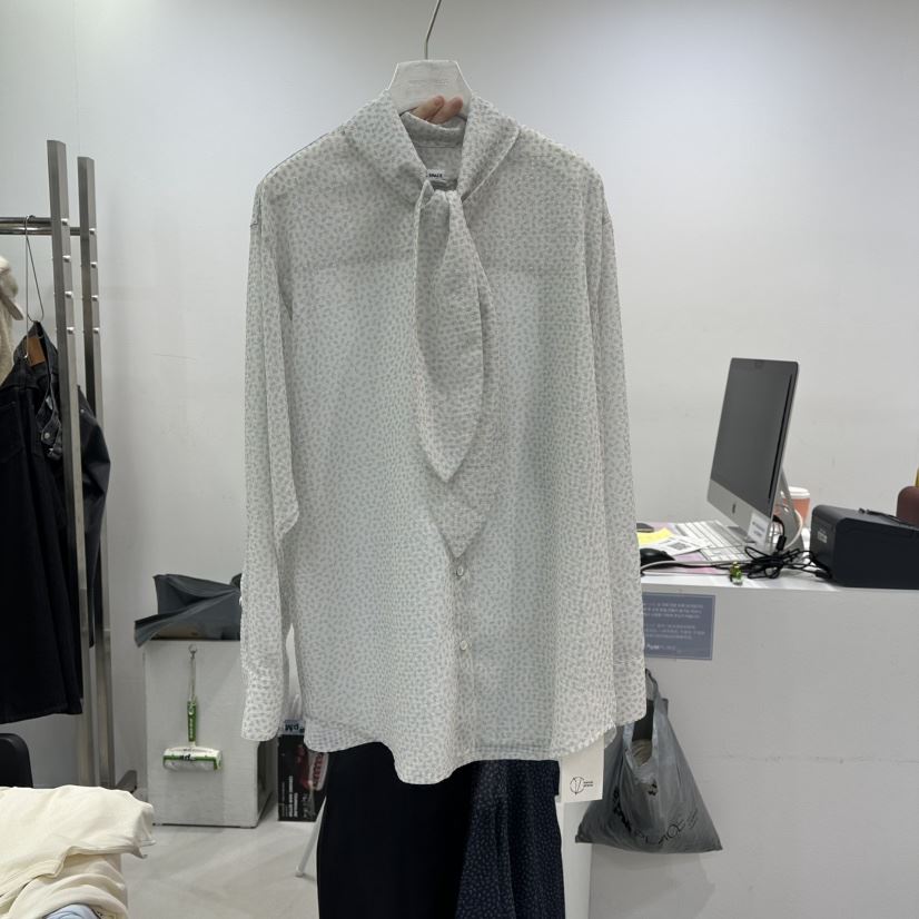 VISUAL SPACE韓國代購女士新款時尚推薦人氣襯衫蕾絲衫系帶VISUAL SPACE襯衫/蕾絲衫