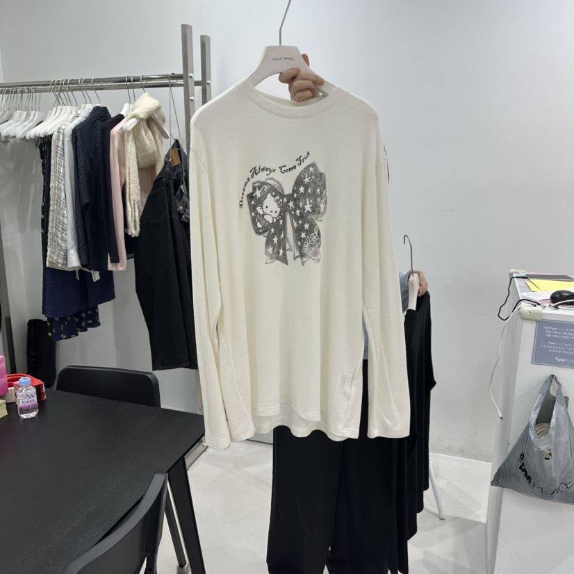 VISUAL SPACE東大門實拍女裝新品時尚職業26春夏長袖T恤VISUAL SPACE長袖T恤