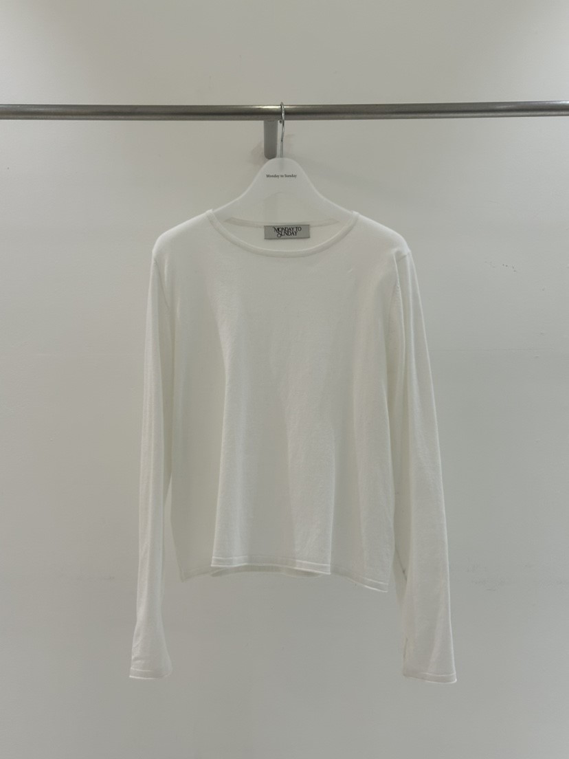 MONDAY TO SUNDAY東大門實拍女裝新款真品熱賣時尚長袖T恤MONDAY TO SUNDAY長袖T恤