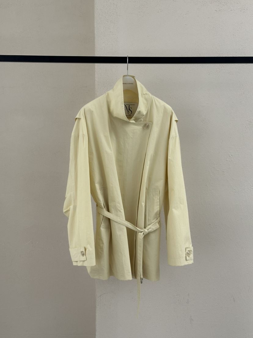 MONDAY TO SUNDAY韓國代購女裝新品時尚人氣夾克含腰帶MONDAY TO SUNDAY夾克