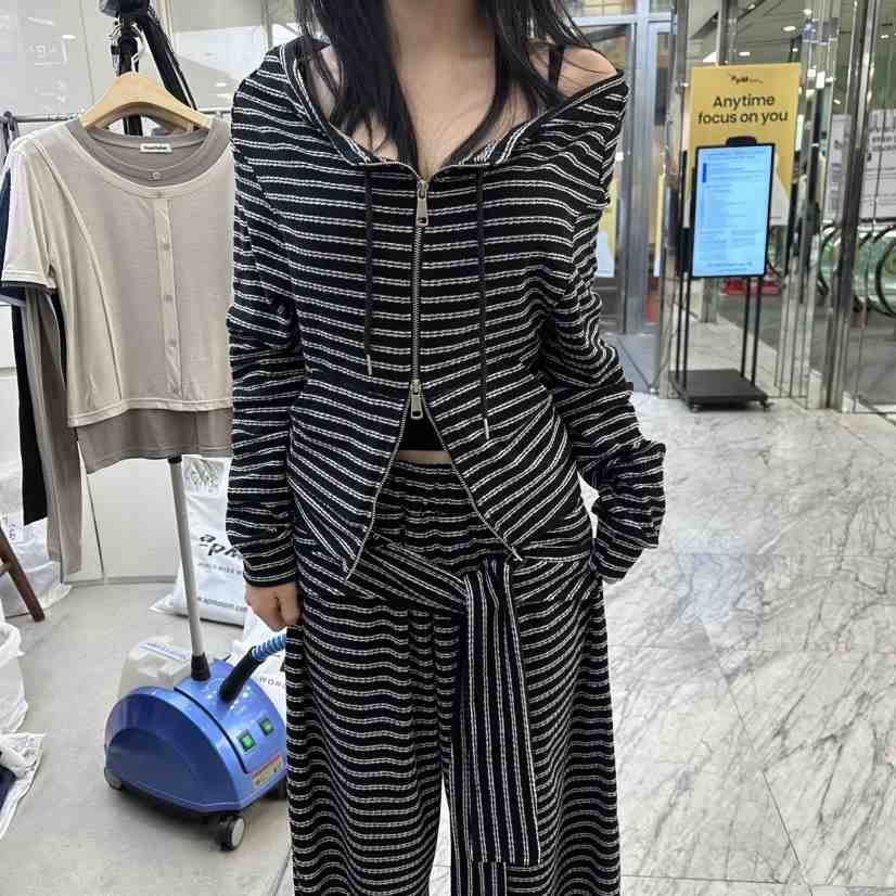 FOUNDATION東大門代購女裝新品職業推薦時尚休閑夾克拉鏈FOUNDATION夾克