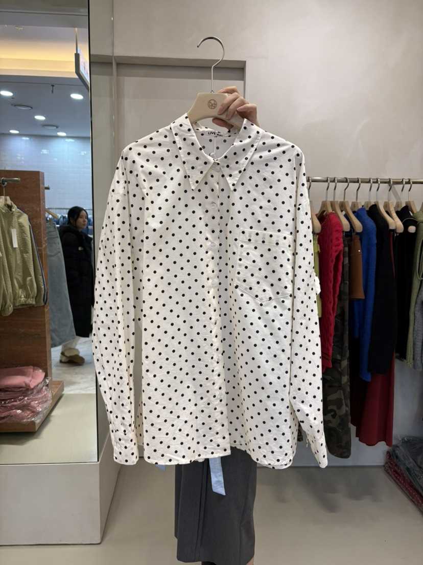 LIVE AID-P韓國直郵女裝新款26春夏真品襯衫蕾絲衫圓領LIVE AID-P襯衫/蕾絲衫