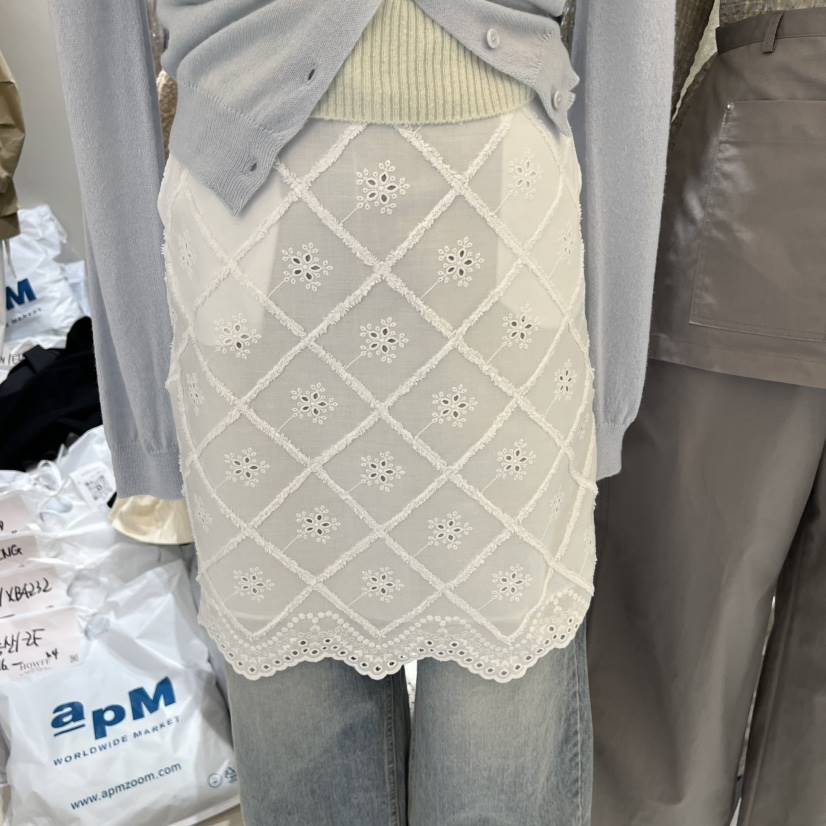 HOWFF韓國代購女裝新款休閑時尚推薦職業半身裙中短裙花朵HOWFF半身裙/中短裙