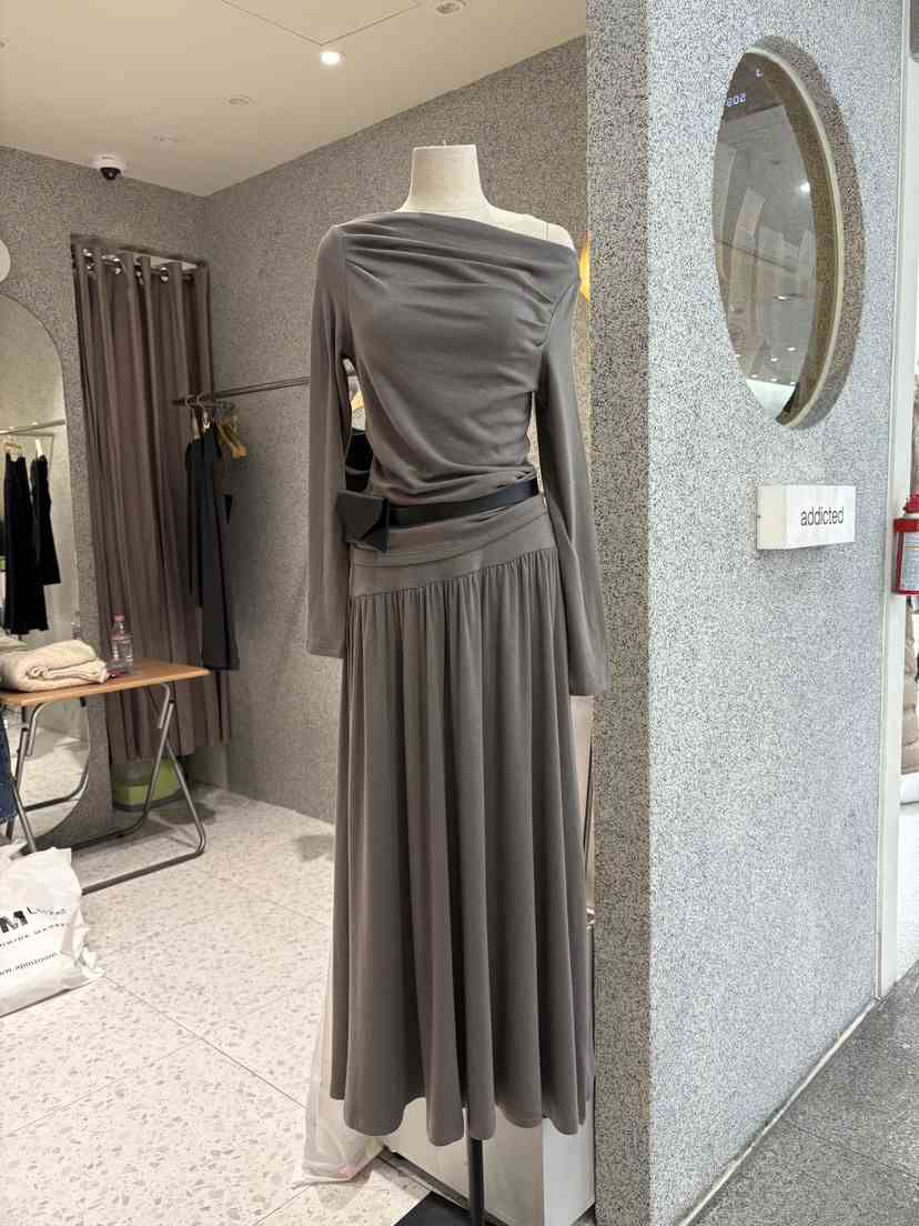 ADDICTED東大門實拍女士新款時尚推薦26春夏套裝不含腰包ADDICTED套裝