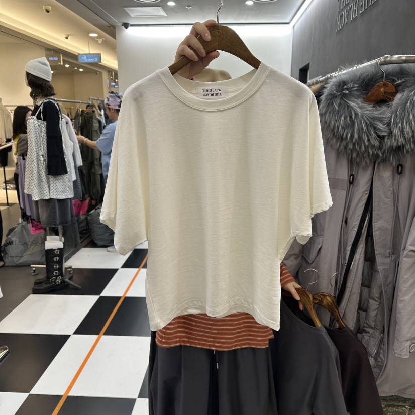 LADYBLACK東大門直郵女士新品推薦真品熱賣時尚休閑人氣T恤LADYBLACK/THE BLACKT恤