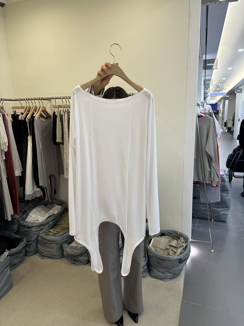 MONDAYMORING東大門代購女裝新品真品時尚職業人氣長袖T恤MONDAYMORING長袖T恤