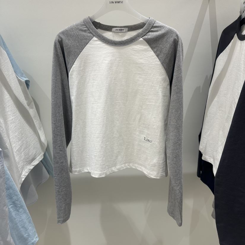 LOW MOMENT韓國直郵女士新品職業26春夏推薦熱賣長袖T恤LOW MOMENT長袖T恤