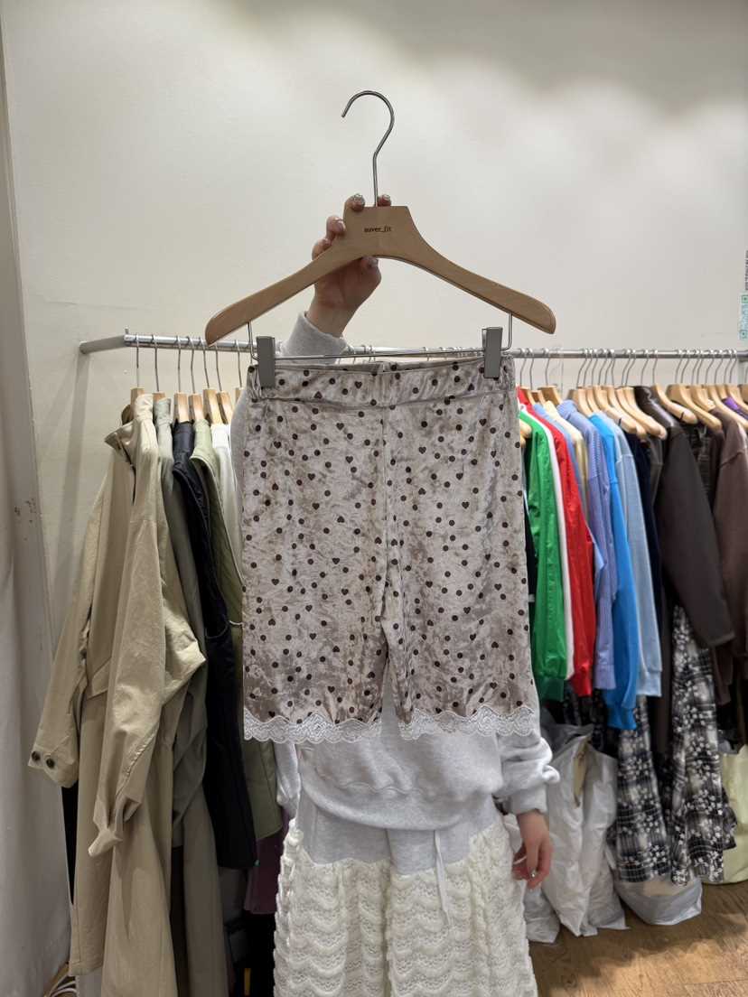 AUVERFIT韓國代購女裝新款時尚人氣推薦打底褲鯊魚褲緊身褲AUVERFIT打底褲/鯊魚褲