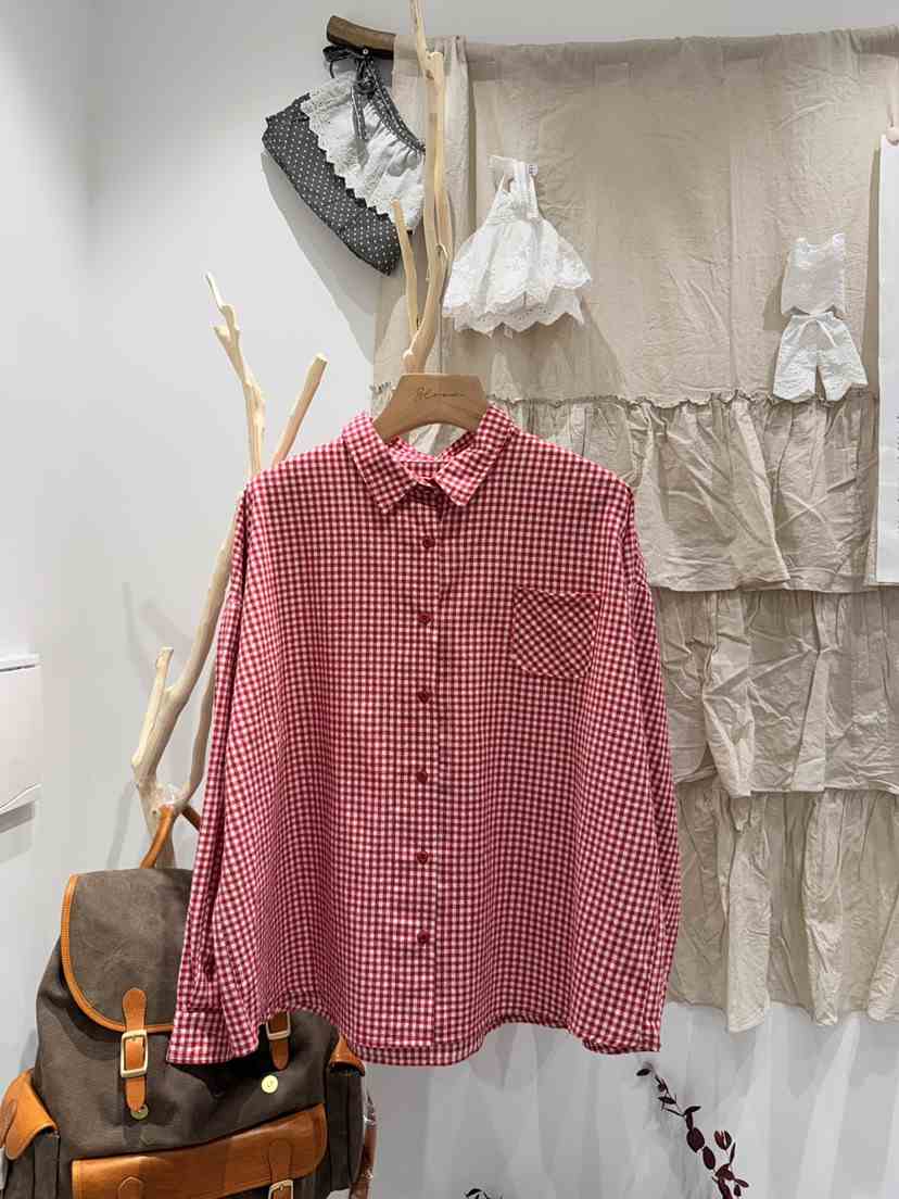 BLOOM東大門直郵女士新品時尚真品熱賣襯衫蕾絲衫口袋格子BLOOM-S襯衫/蕾絲衫