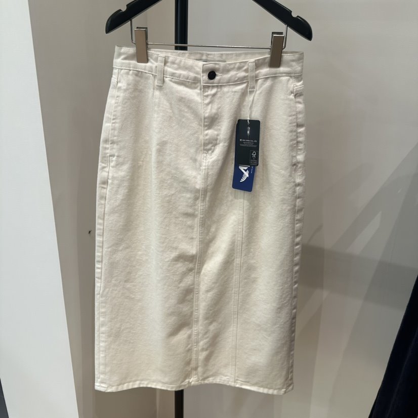 FEBRUARY 11東大門代購女裝新款推薦休閑熱賣人氣時尚長裙FEBRUARY 11長裙