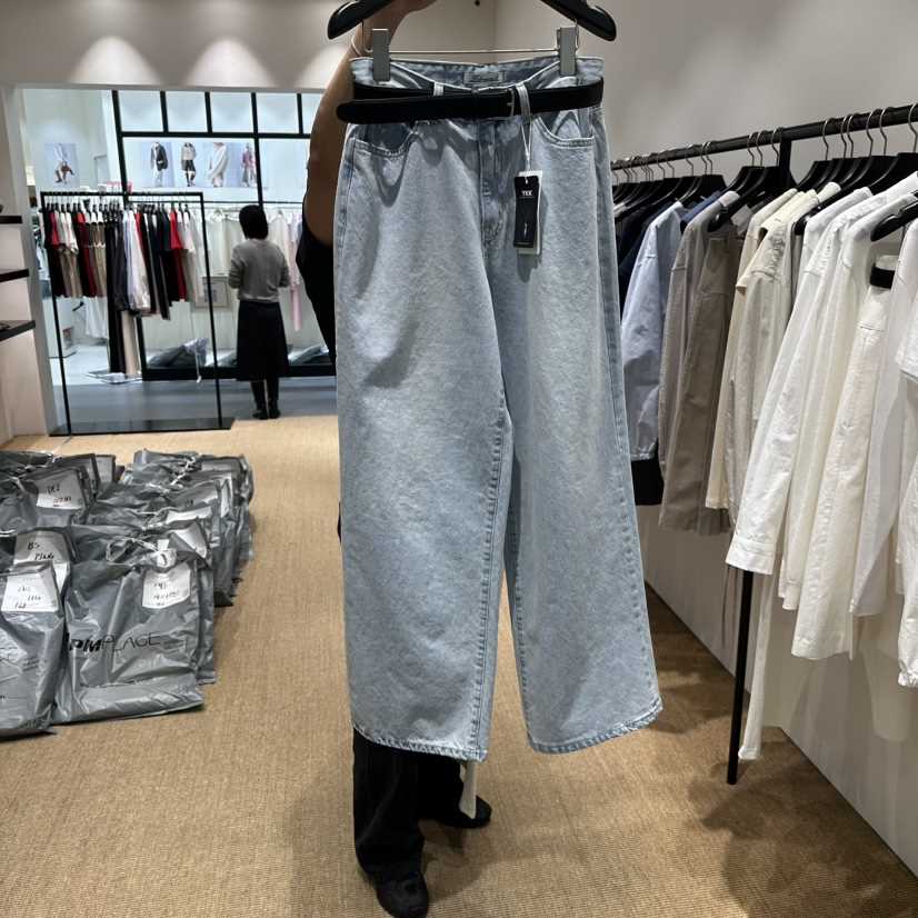 FEBRUARY 11韓國直郵女裝新品真品牛仔褲不含腰帶直筒牛仔FEBRUARY 11牛仔褲