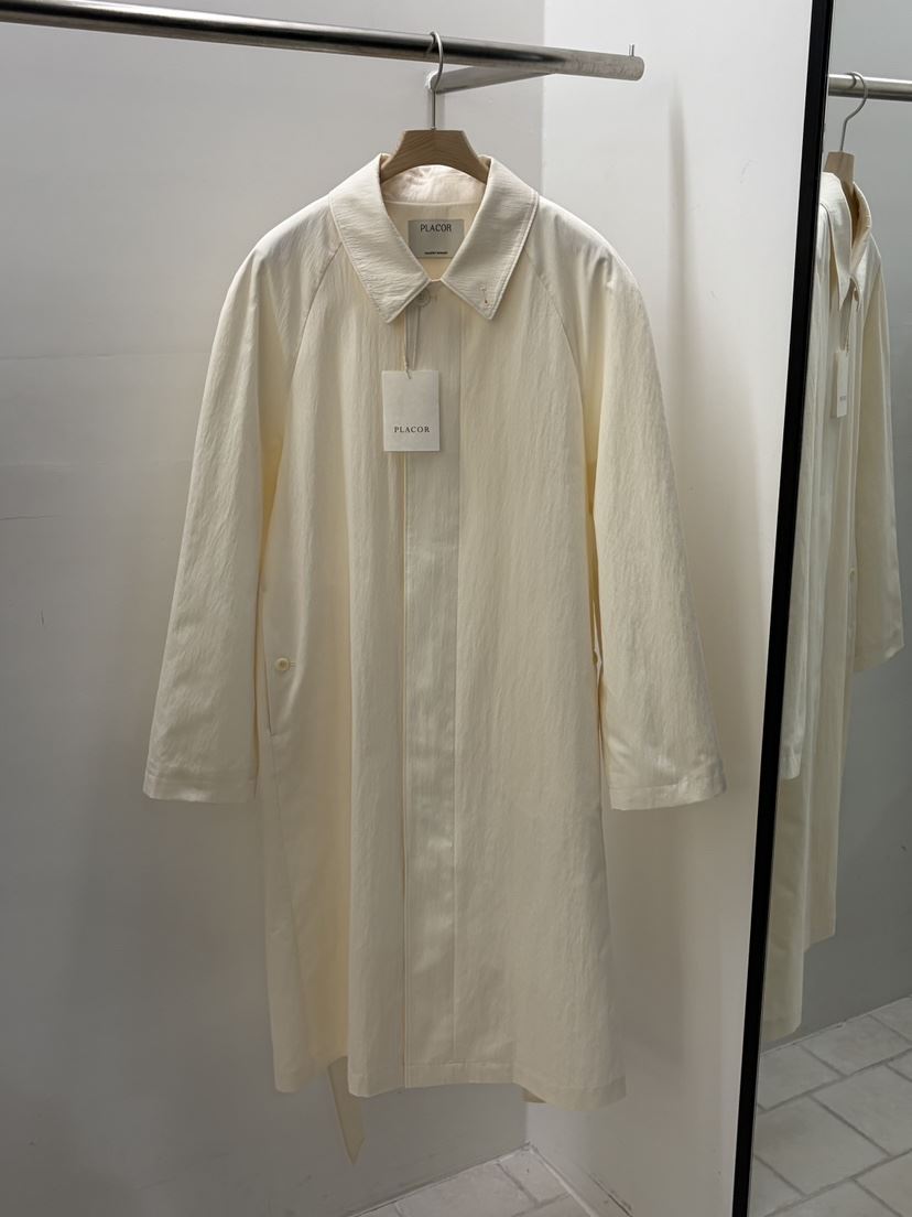 REGULARLY/PLACOR東大門實拍女士新款熱賣長款風衣含腰帶REGULARLY/PLACOR長款風衣