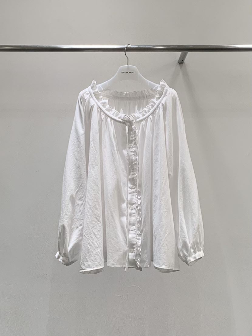 LOVE MOMENT東大門直郵女士新品休閑熱賣真品襯衫蕾絲衫V領LOVE MOMENT襯衫/蕾絲衫