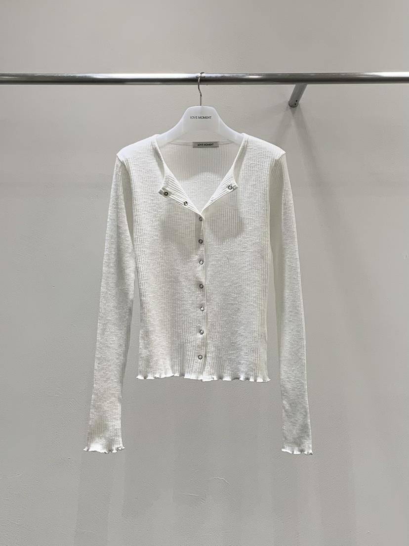 LOVE MOMENT東大門實拍女士新品推薦時尚26春夏長袖T恤蕾絲LOVE MOMENT長袖T恤