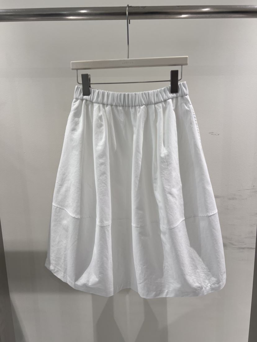 MENTOR東大門直郵女裝新品熱賣時尚職業26春夏半身裙中短裙絨MENTOR半身裙/中短裙