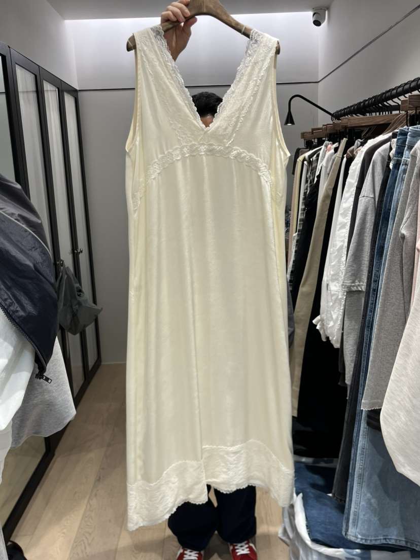 LOVE PULL東大門直郵女裝新品休閑真品熱賣推薦人氣連衣裙LOVE PULL連衣裙