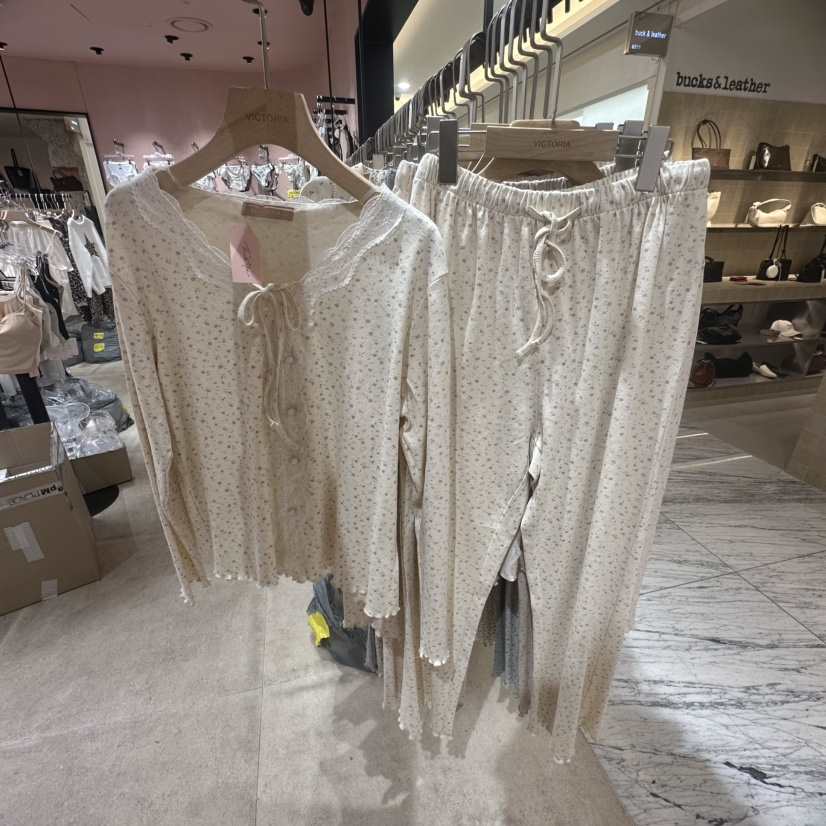 VICTORIA-P東大門代購女裝新款時尚熱賣真品人氣睡衣套裝VICTORIA睡衣