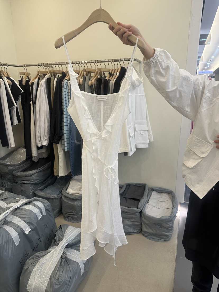 MONDAYMORING韓國直郵女士新款真品熱賣26春夏時尚連衣裙MONDAYMORING連衣裙