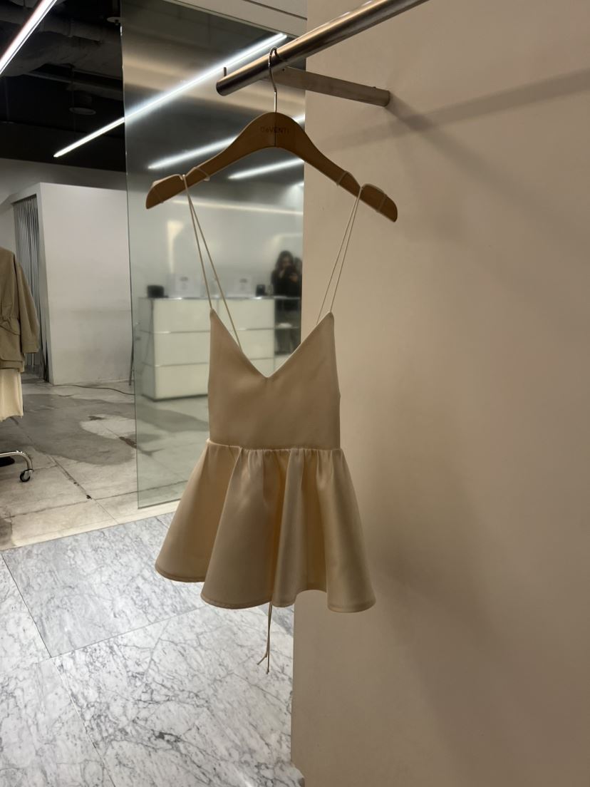 DE VENTI韓國代購女士新品人氣職業時尚推薦吊帶背心緞面DE VENTI吊帶/背心