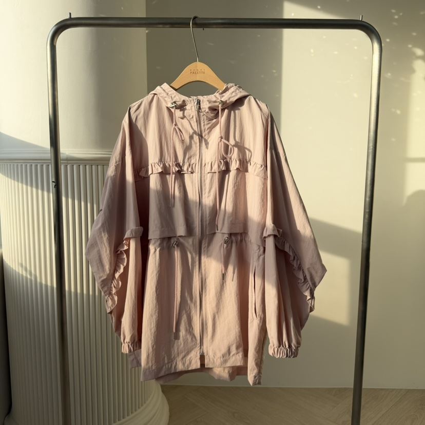 PALETTE-Q東大門直郵女裝新品推薦真品職業長款風衣荷葉邊PALETTE-Q長款風衣
