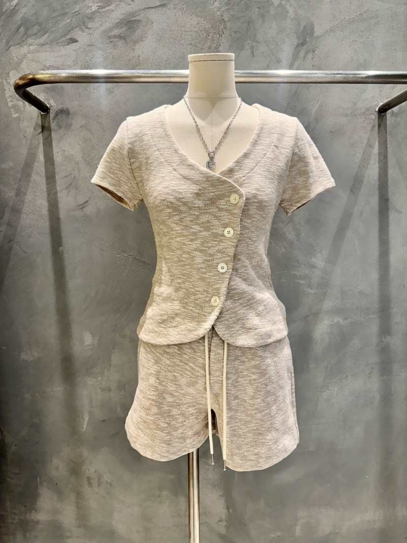 KIFF東大門實拍女裝新款人氣26春夏休閑推薦熱賣套裝套裝KIFF套裝