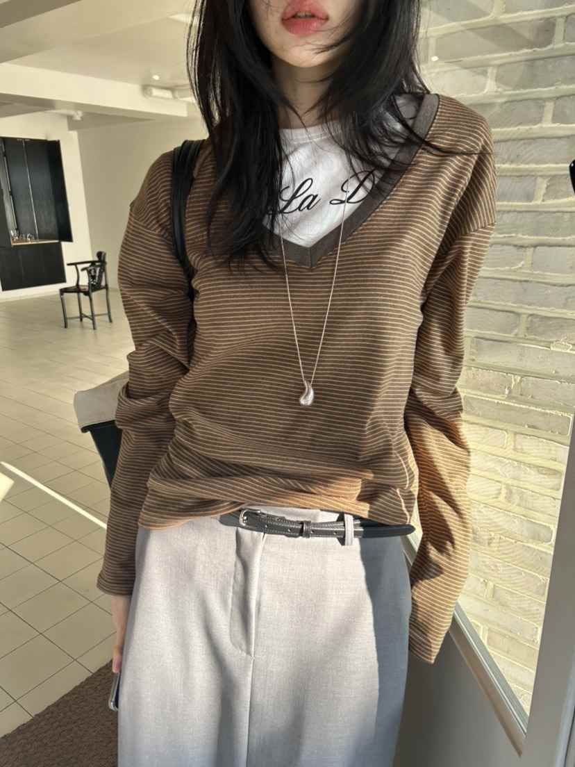 ME MO東大門直郵女士新品真品時尚人氣26春夏長袖T恤V領ME MO長袖T恤