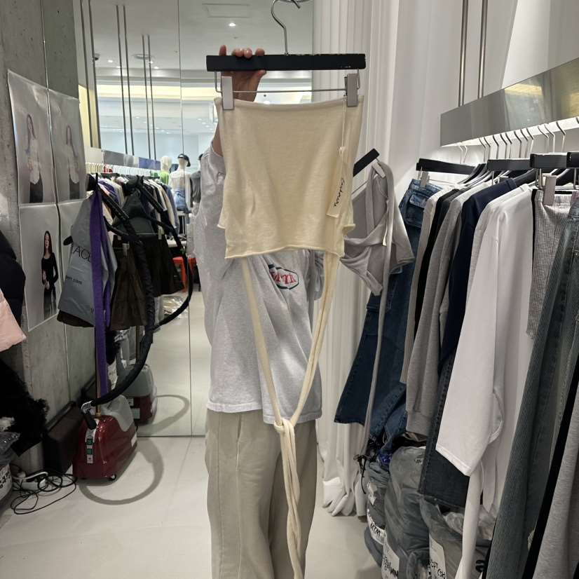 ARTE STUDIO/ATTENTION EDITORIAL東大門實拍女士新品熱賣吊帶背心ARTE STUDIO/ATTENTION EDITORIAL吊帶/背心