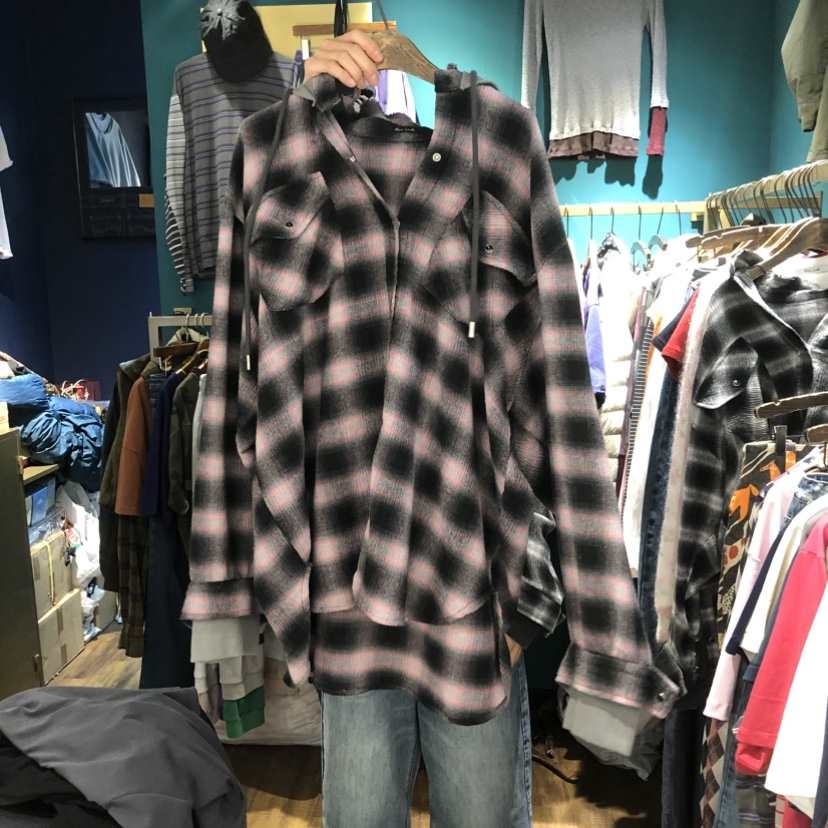 MERCI LINDA韓國直郵女裝新款時尚26春夏襯衫蕾絲衫格紋羅紋MERCI LINDA襯衫/蕾絲衫