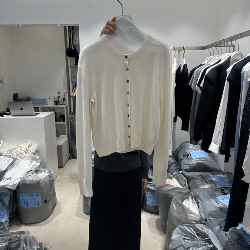 RICH SISTER韓國直郵女裝新品推薦職業時尚針織衫羊毛紐扣RICH SISTER針織衫