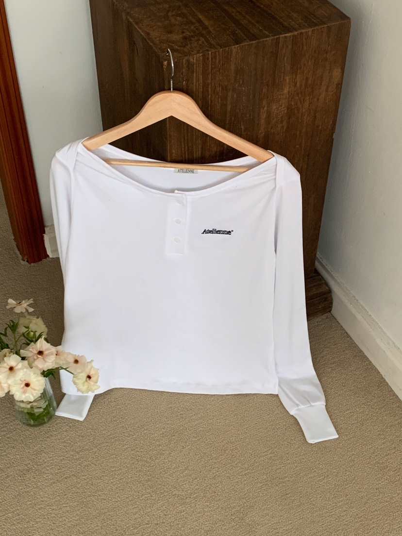 FORMSTUDIO韓國直郵女裝新品職業熱賣時尚人氣長袖T恤船領FORMSTUDIO長袖T恤